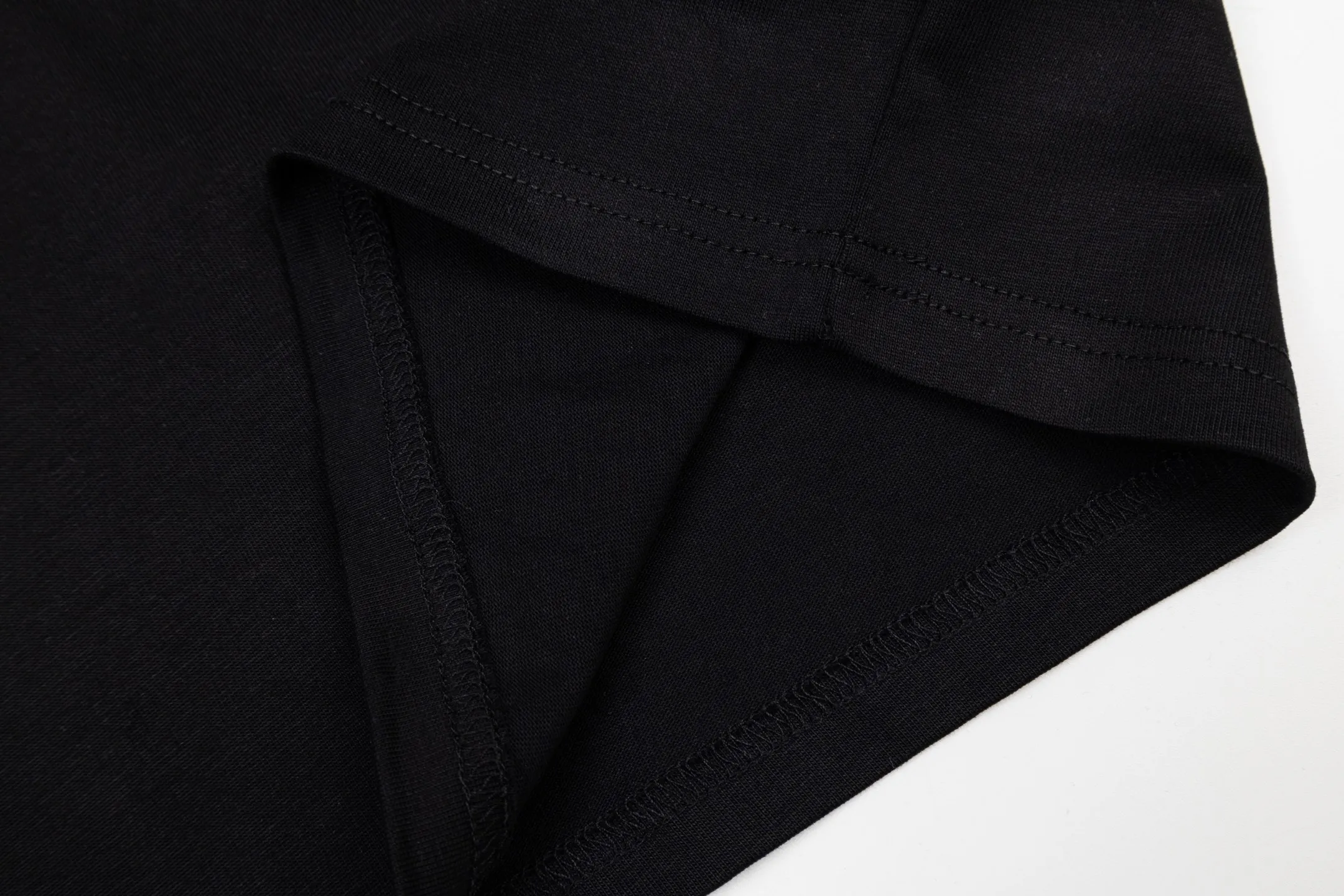 Moncler Moncler 1: Moncler 2: ： 1:1 Moncler 1:1 Moncler ： Size： XS，S，M，L